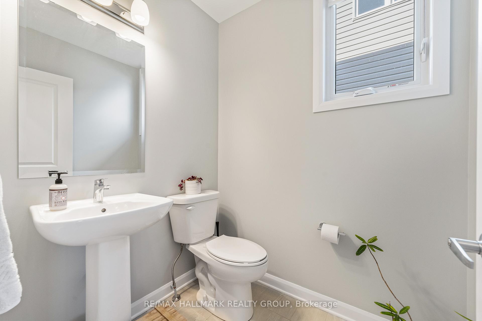 Photo 5 of 39 Gardenpost Terrace, Ottawa, Avalon West — HOMEH