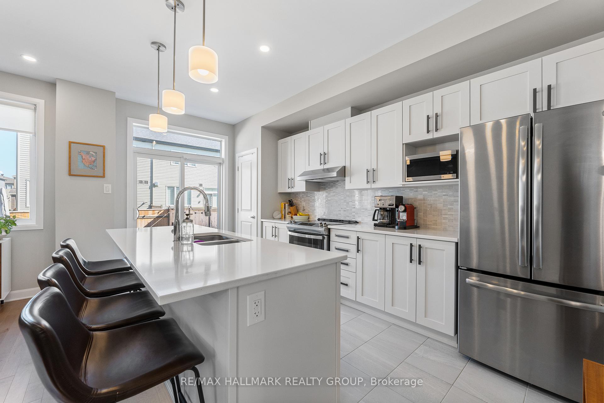Photo 15 of 39 Gardenpost Terrace, Ottawa, Avalon West — HOMEH