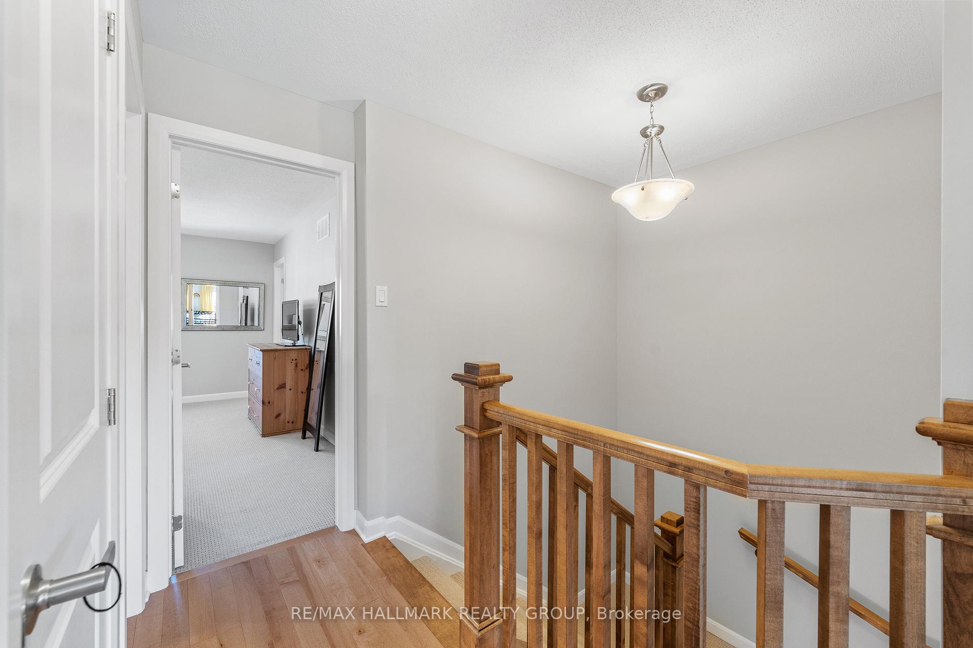 Photo 18 of 39 Gardenpost Terrace, Ottawa, Avalon West — HOMEH