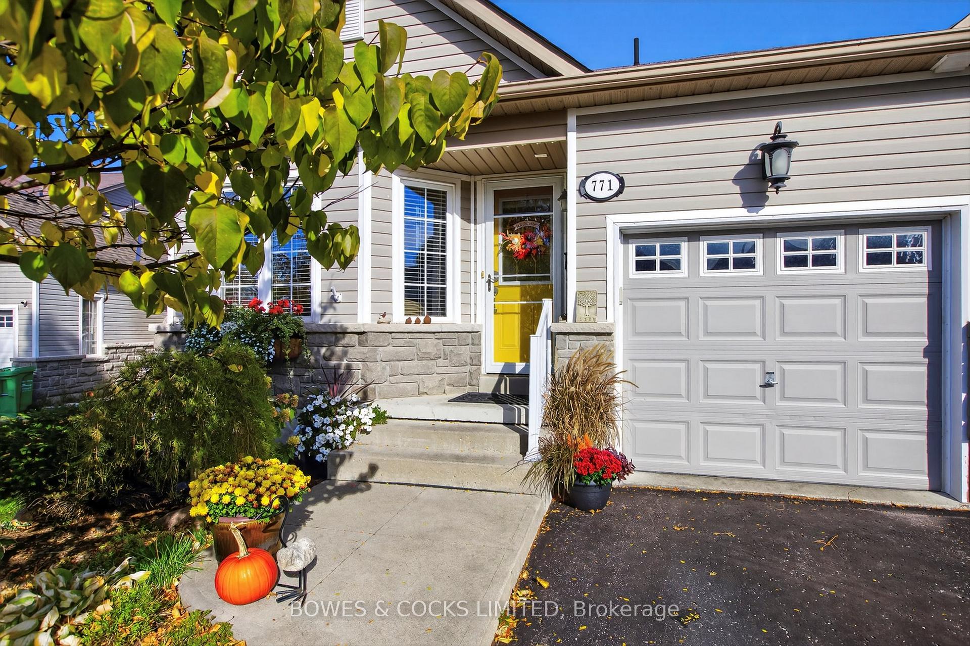 Photo 5 of 771 Tully Crescent, Peterborough, Monaghan Ward 2 — HOMEH