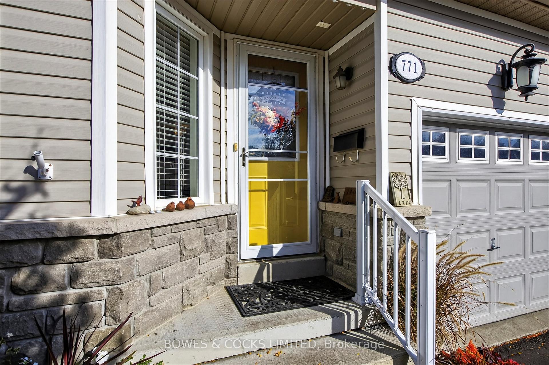 Photo 6 of 771 Tully Crescent, Peterborough, Monaghan Ward 2 — HOMEH