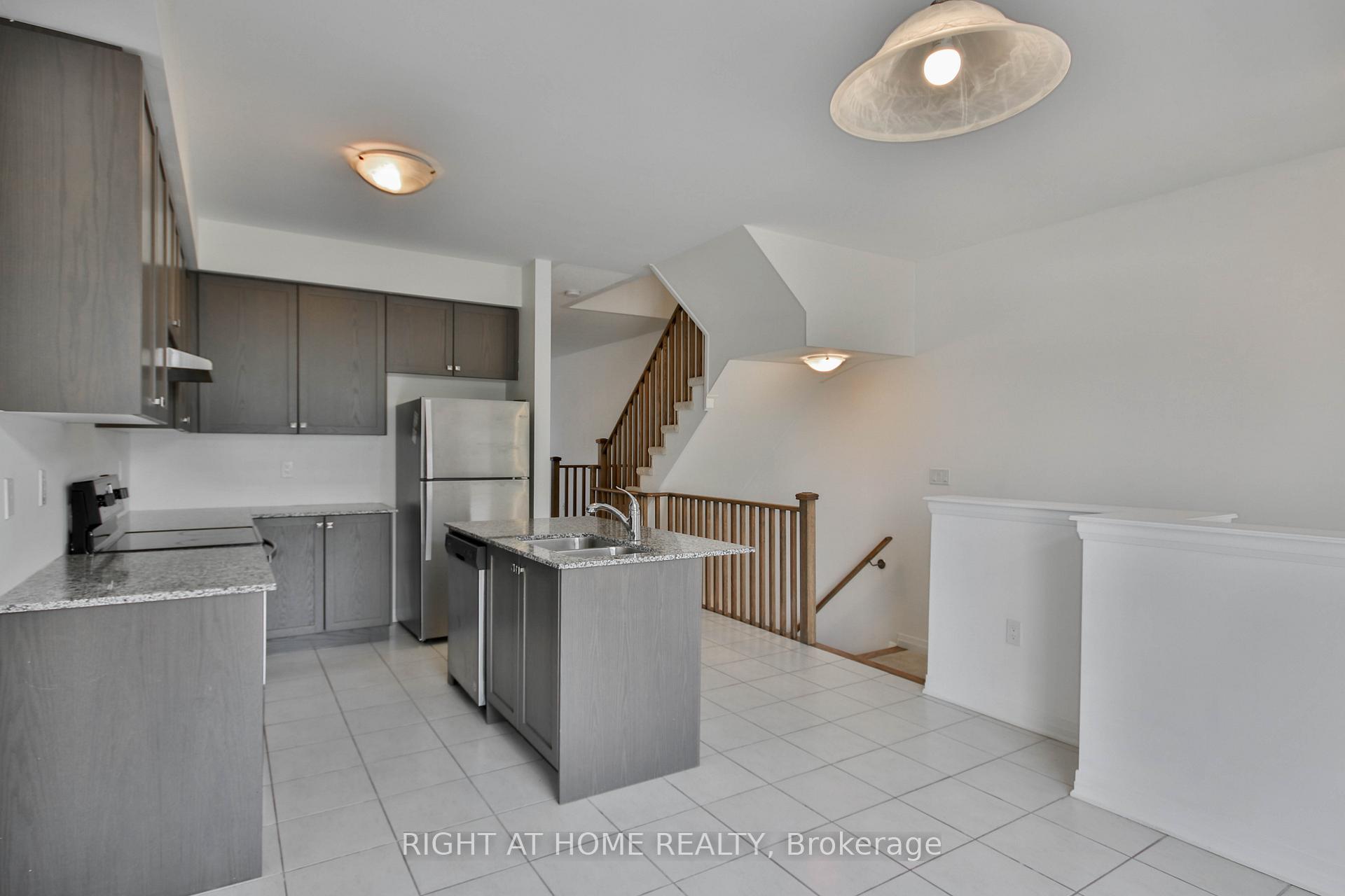 Photo 4 of 504 Rossland Road W, Ajax, Northwest Ajax — HOMEH