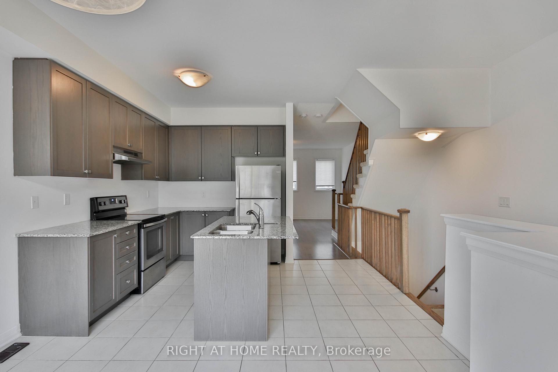 Photo 5 of 504 Rossland Road W, Ajax, Northwest Ajax — HOMEH
