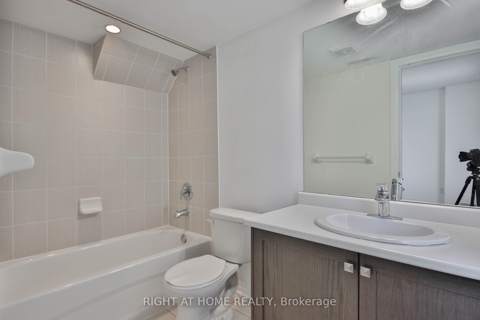 Photo 20 of 504 Rossland Road W, Ajax, Northwest Ajax — HOMEH