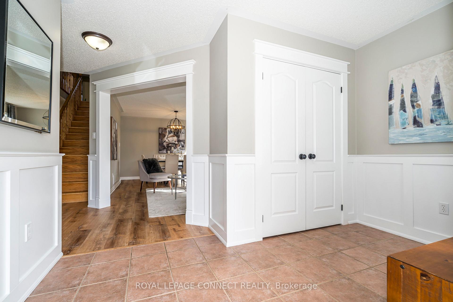 Photo 3 of 1796 Whitestone Court, Oshawa, Samac — HOMEH