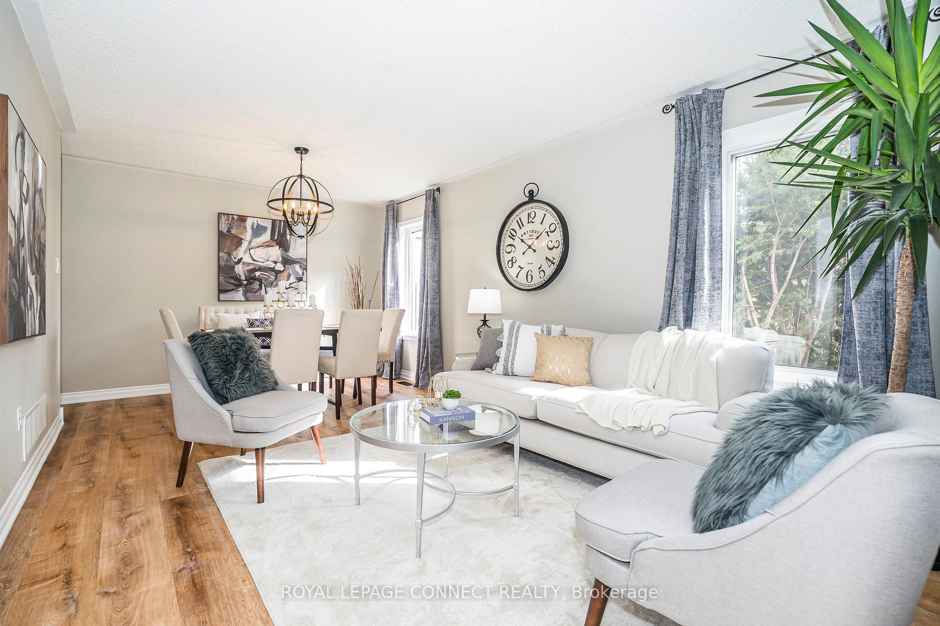 Photo 4 of 1796 Whitestone Court, Oshawa, Samac — HOMEH