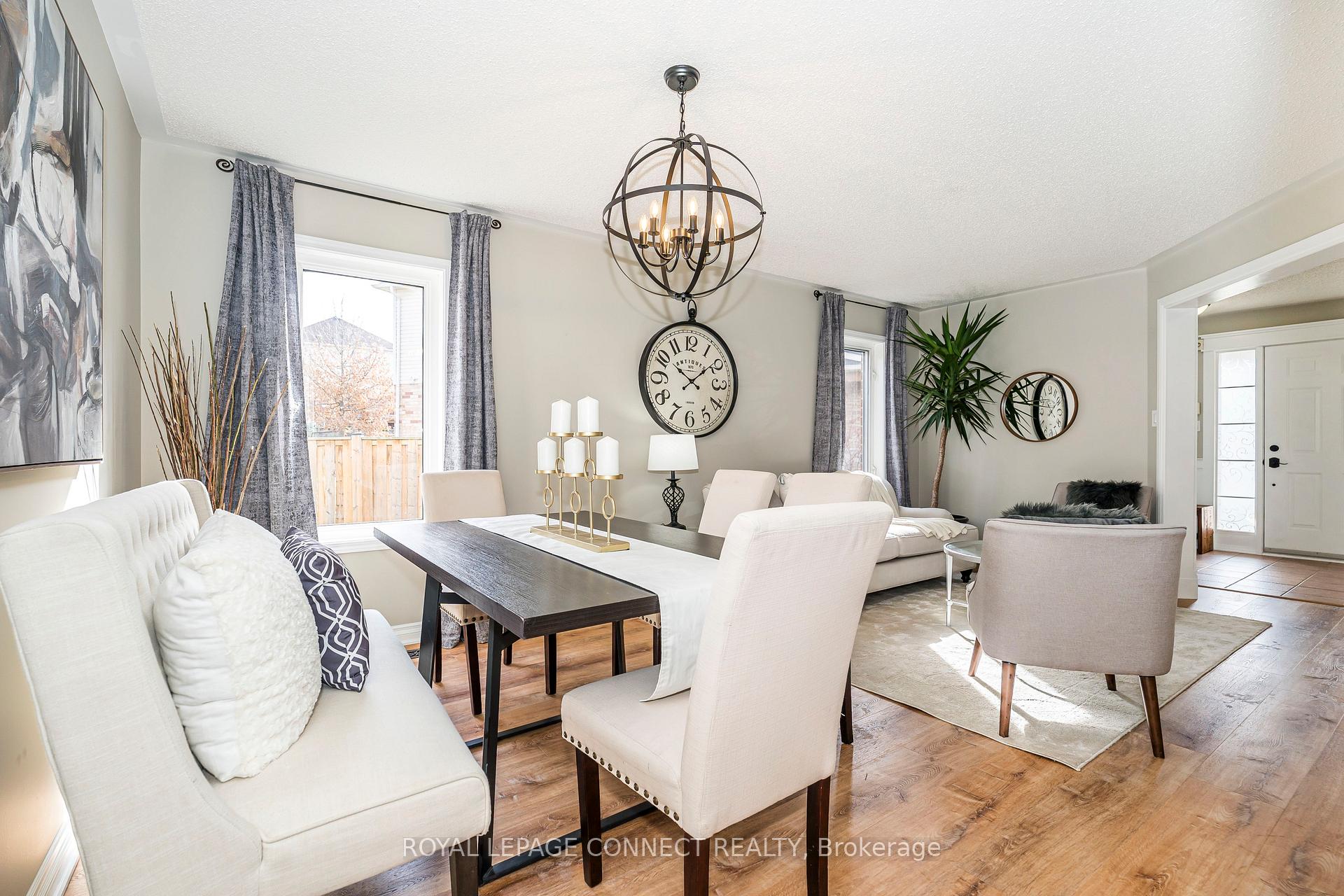 Photo 5 of 1796 Whitestone Court, Oshawa, Samac — HOMEH