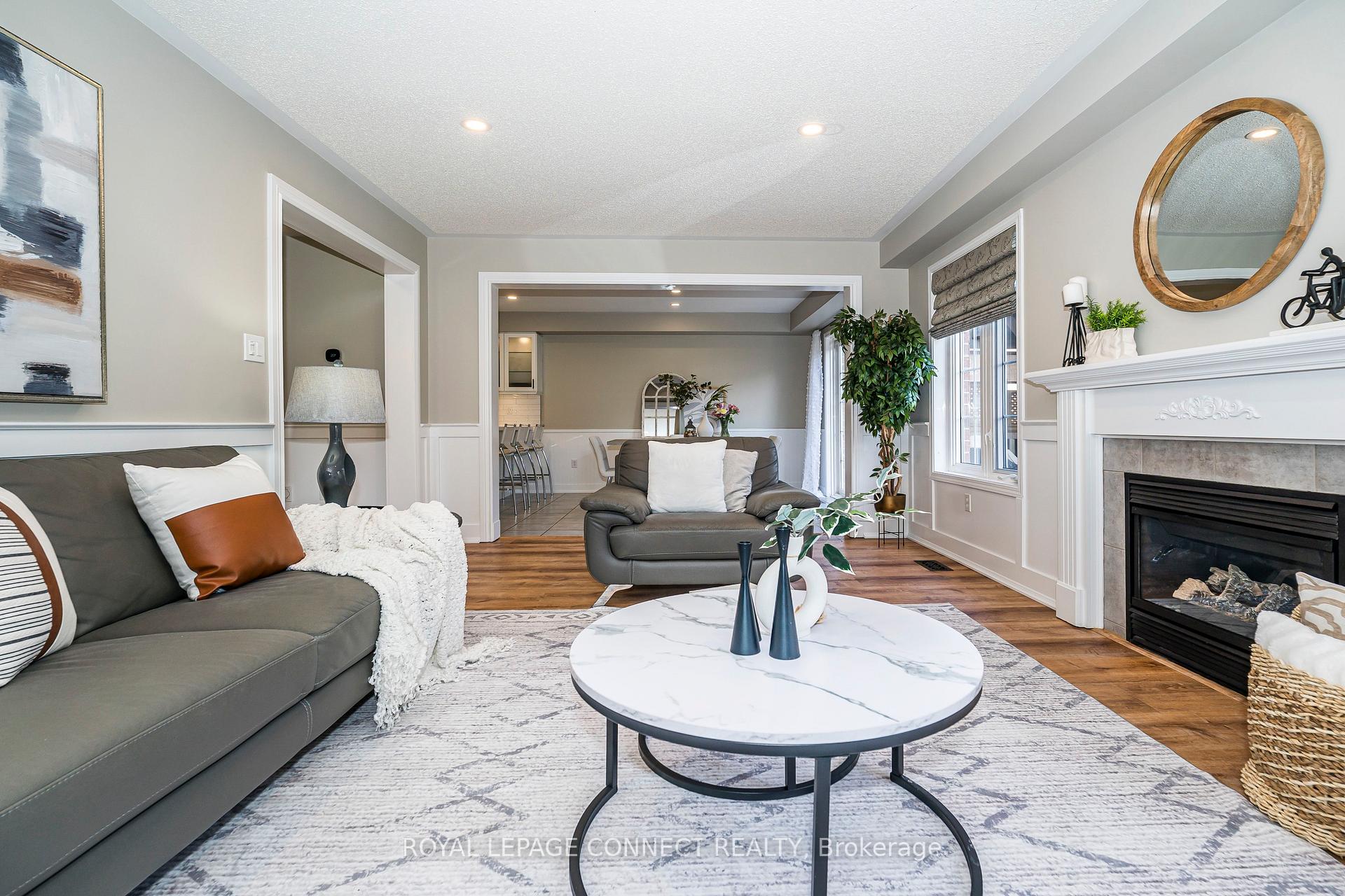 Photo 16 of 1796 Whitestone Court, Oshawa, Samac — HOMEH