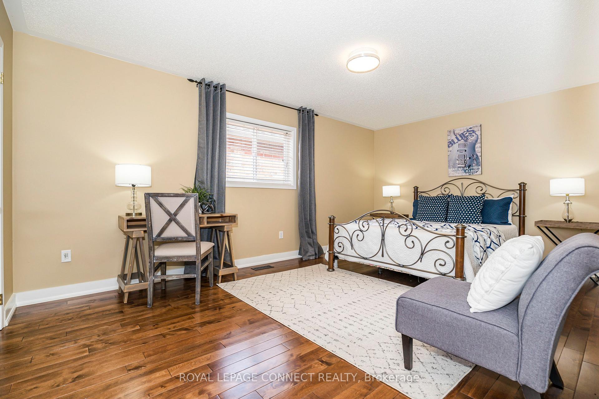 Photo 21 of 1796 Whitestone Court, Oshawa, Samac — HOMEH