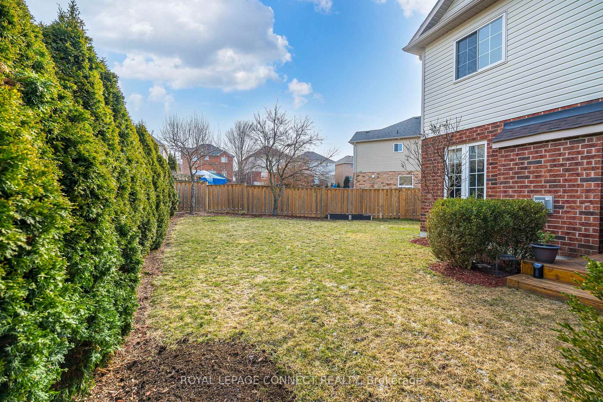 Photo 34 of 1796 Whitestone Court, Oshawa, Samac — HOMEH