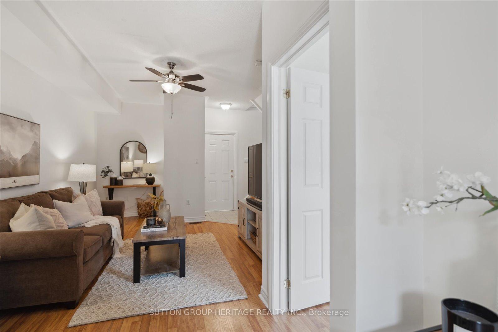 Photo 4 of 6 Cheltonwood Way, Whitby, Pringle Creek — HOMEH