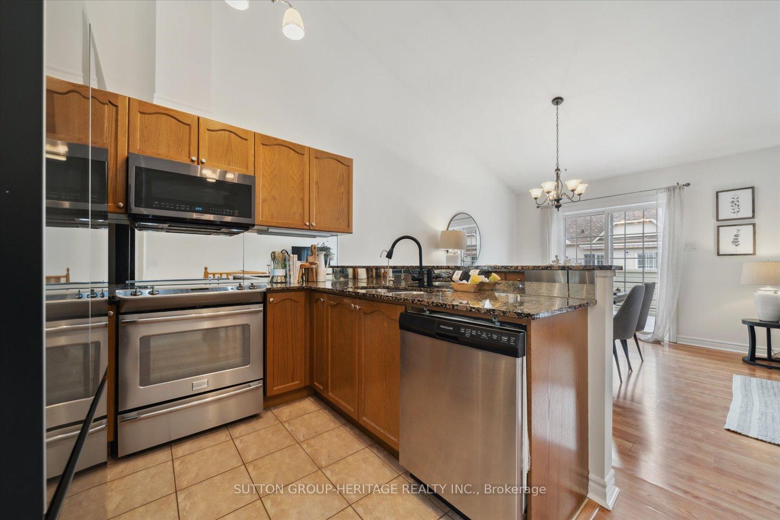 Photo 17 of 6 Cheltonwood Way, Whitby, Pringle Creek — HOMEH