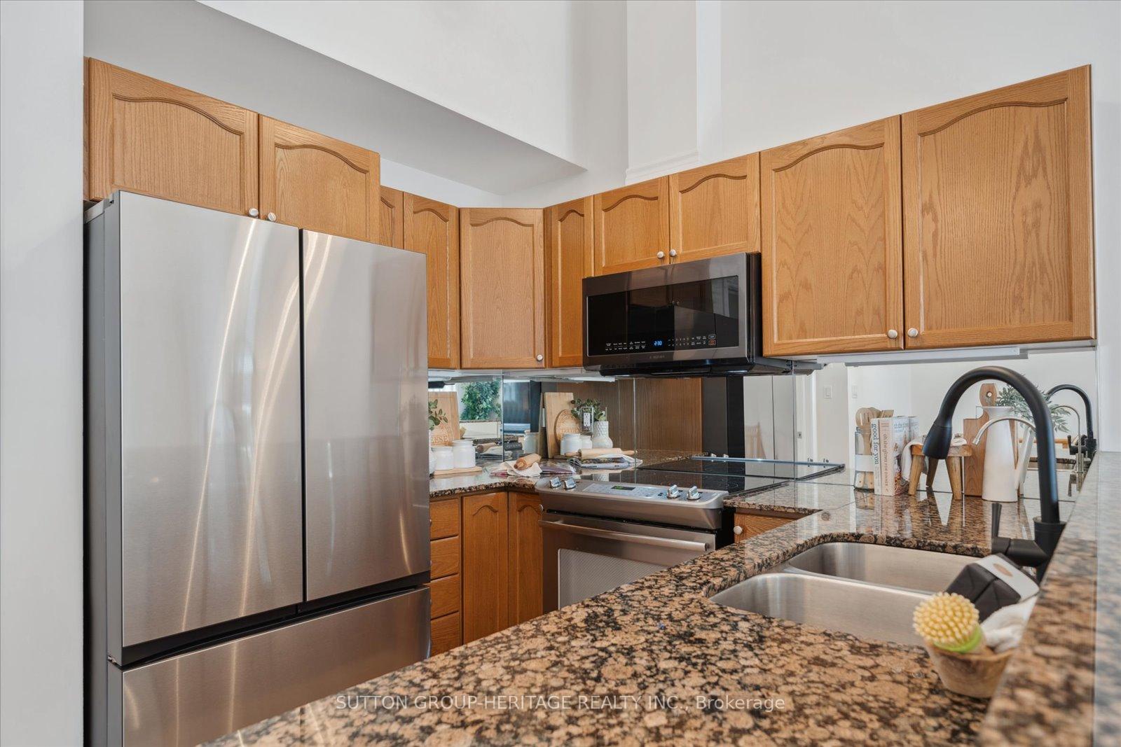 Photo 18 of 6 Cheltonwood Way, Whitby, Pringle Creek — HOMEH