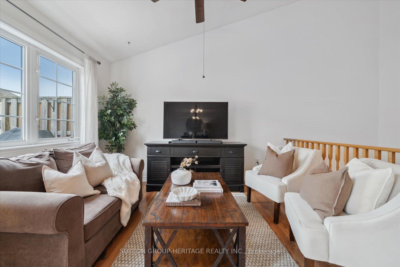 Photo 24 of 6 Cheltonwood Way, Whitby, Pringle Creek — HOMEH