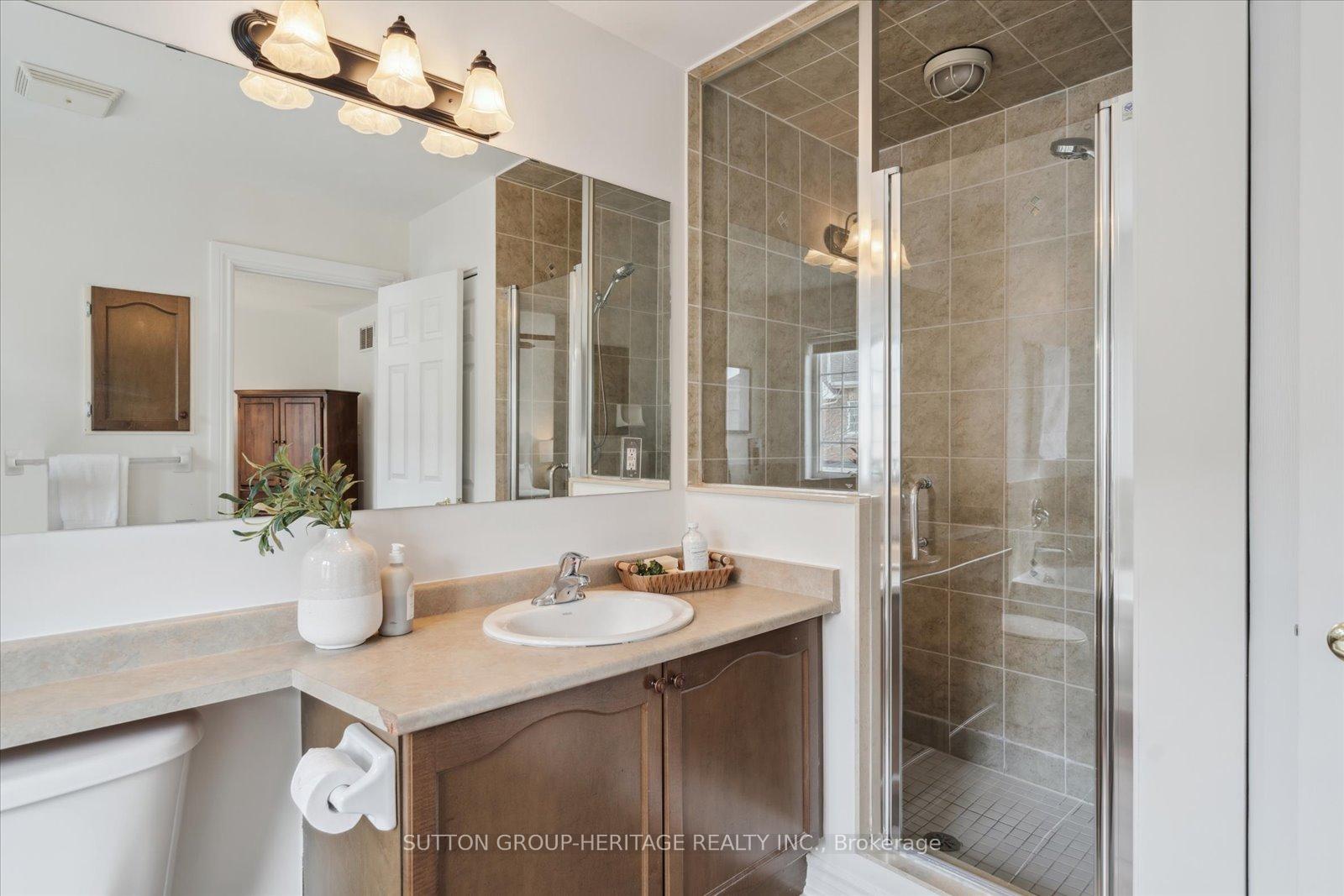 Photo 31 of 6 Cheltonwood Way, Whitby, Pringle Creek — HOMEH