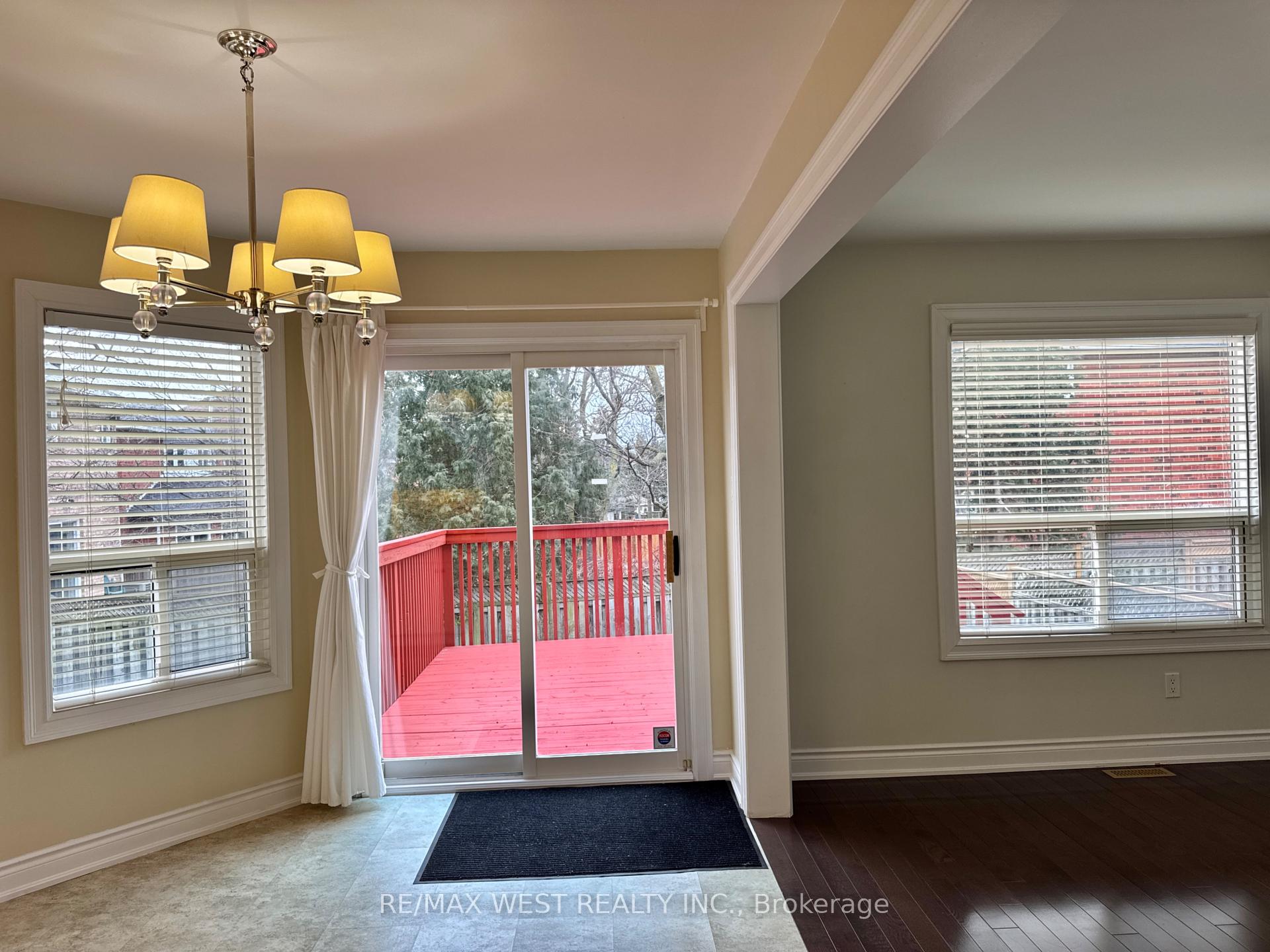 Photo 7 of 20 Kevi Crescent N, Richmond Hill, Doncrest — HOMEH