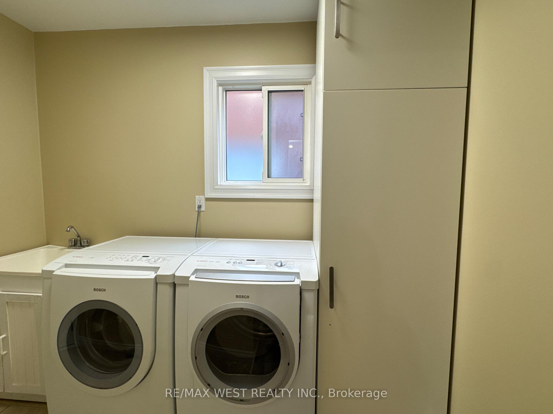 Photo 8 of 20 Kevi Crescent N, Richmond Hill, Doncrest — HOMEH
