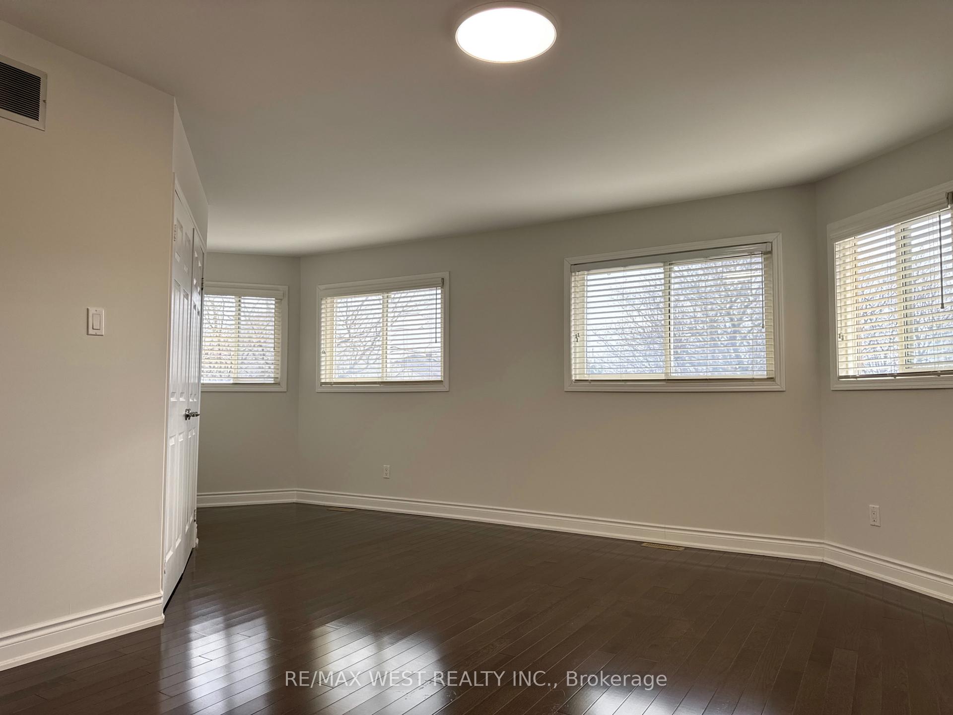 Photo 19 of 20 Kevi Crescent N, Richmond Hill, Doncrest — HOMEH