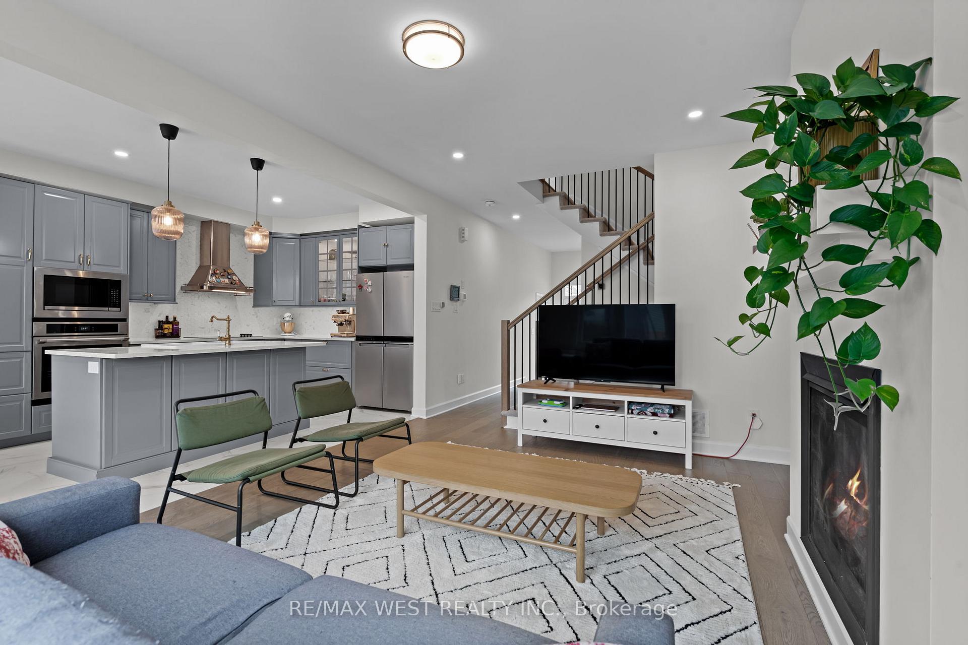 Photo 10 of 129 Shallow Pond Place, Ottawa, Avalon East — HOMEH
