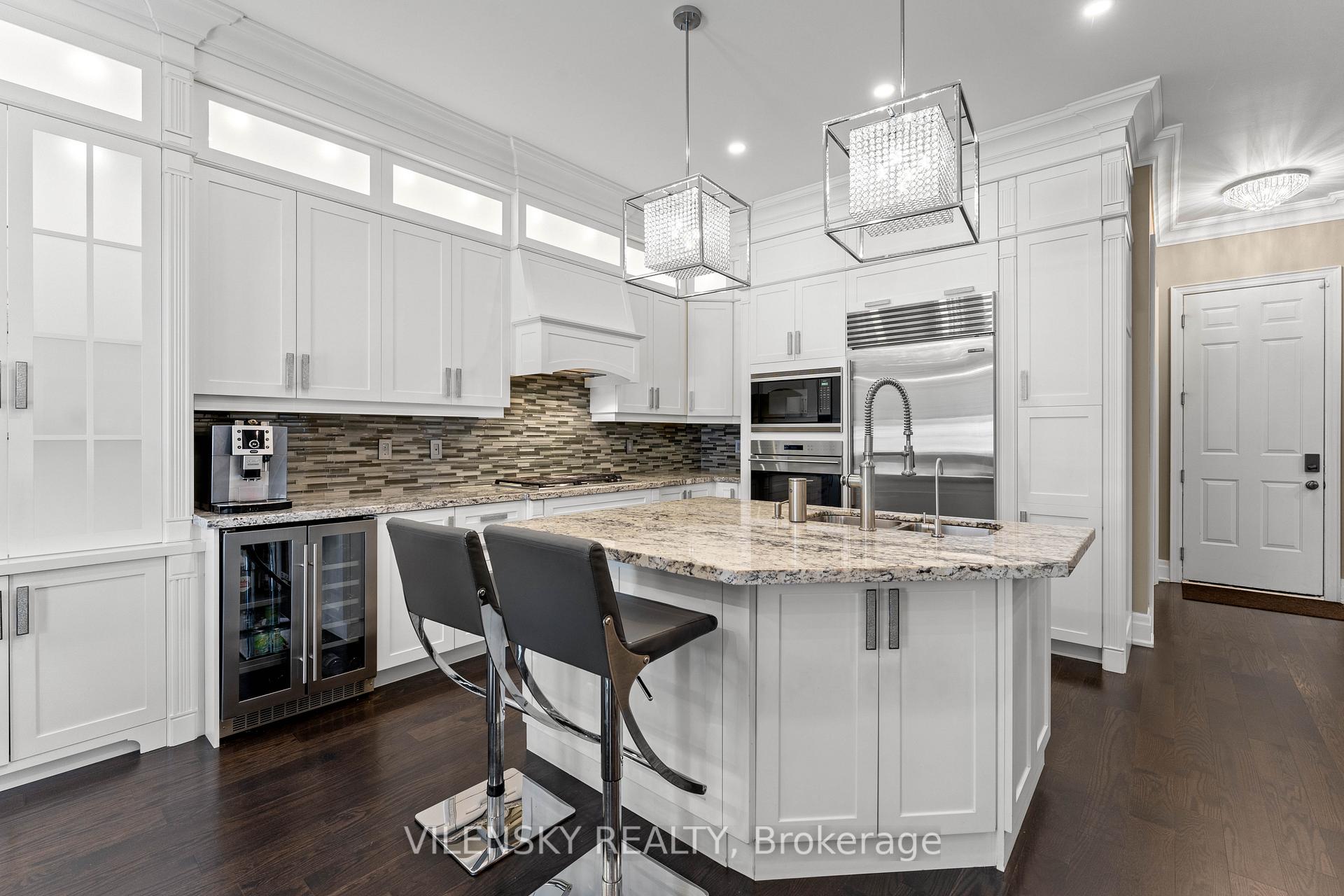 Photo 11 of 72 Baldry Avenue, Vaughan, Patterson — HOMEH