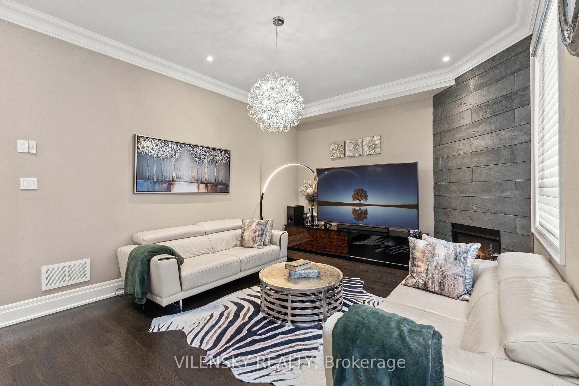 Photo 15 of 72 Baldry Avenue, Vaughan, Patterson — HOMEH