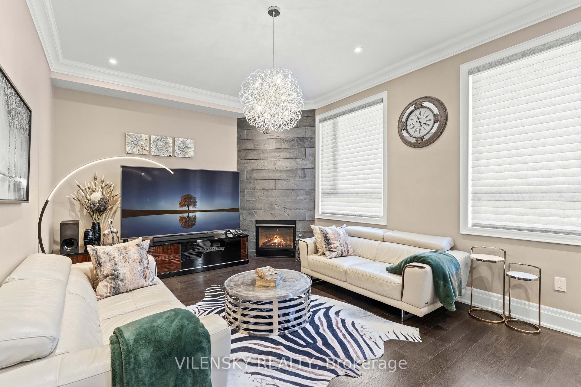 Photo 16 of 72 Baldry Avenue, Vaughan, Patterson — HOMEH