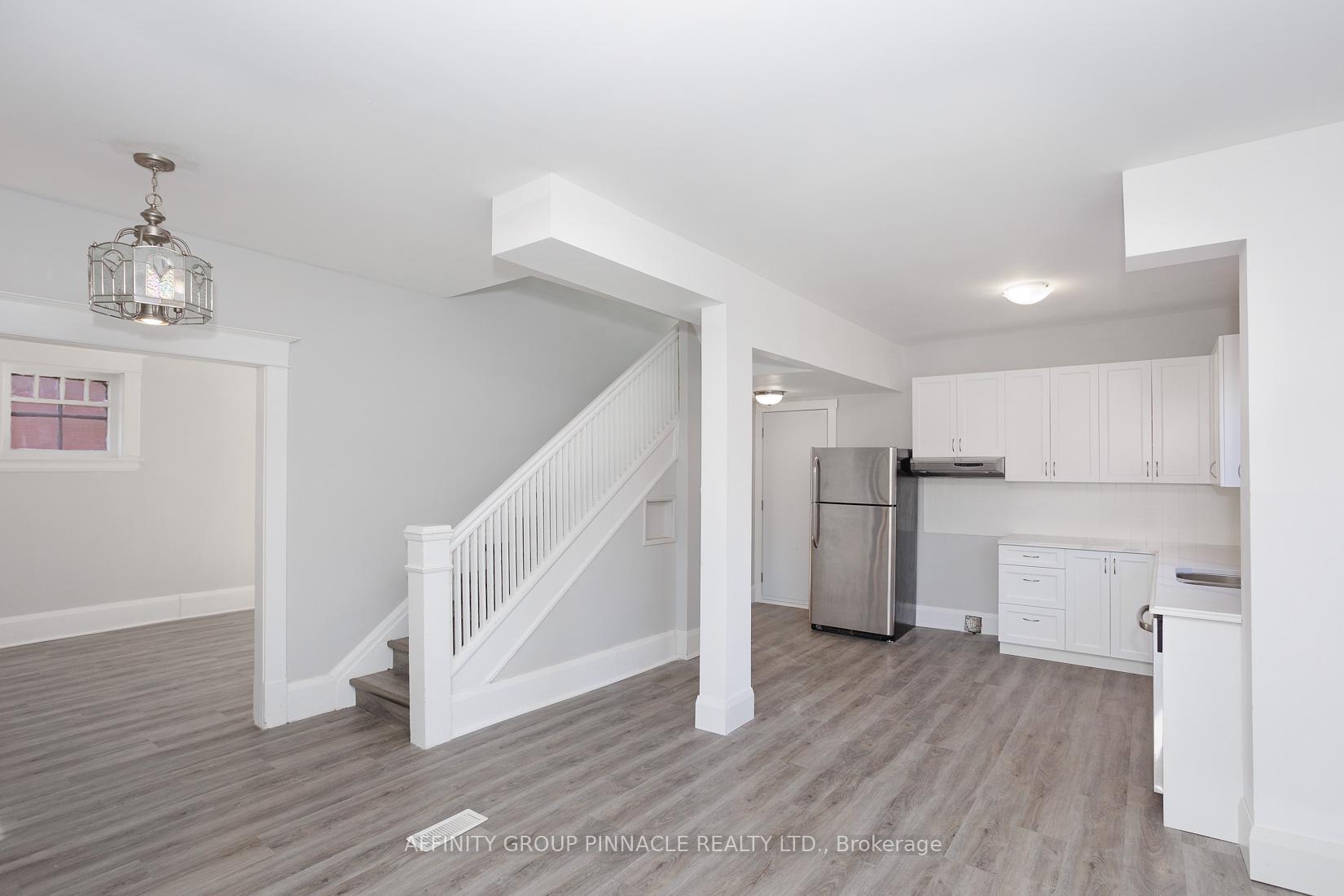 Photo 4 of 649 Charlotte Street, Peterborough, Town Ward 3 — HOMEH