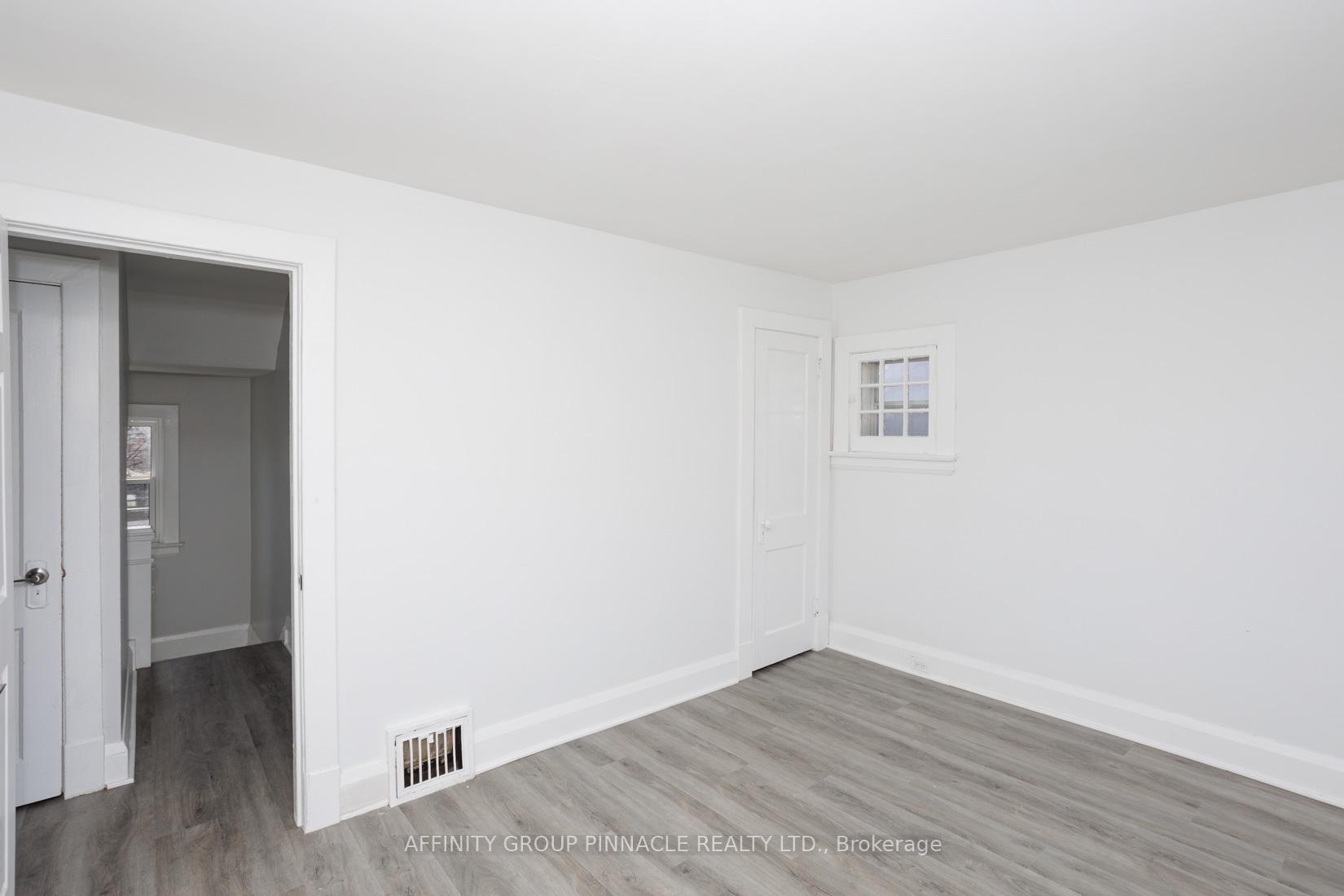 Photo 20 of 649 Charlotte Street, Peterborough, Town Ward 3 — HOMEH