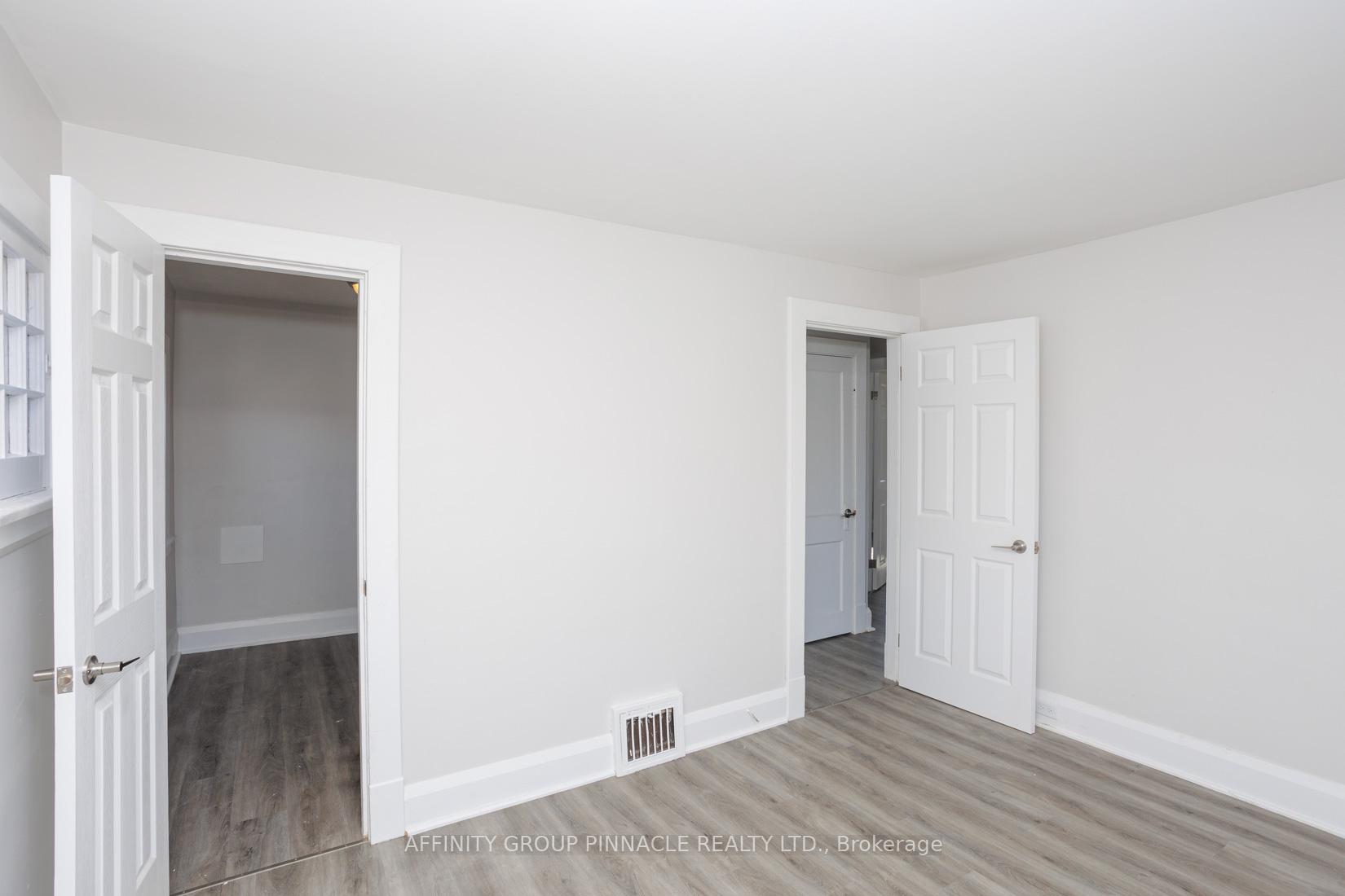 Photo 23 of 649 Charlotte Street, Peterborough, Town Ward 3 — HOMEH