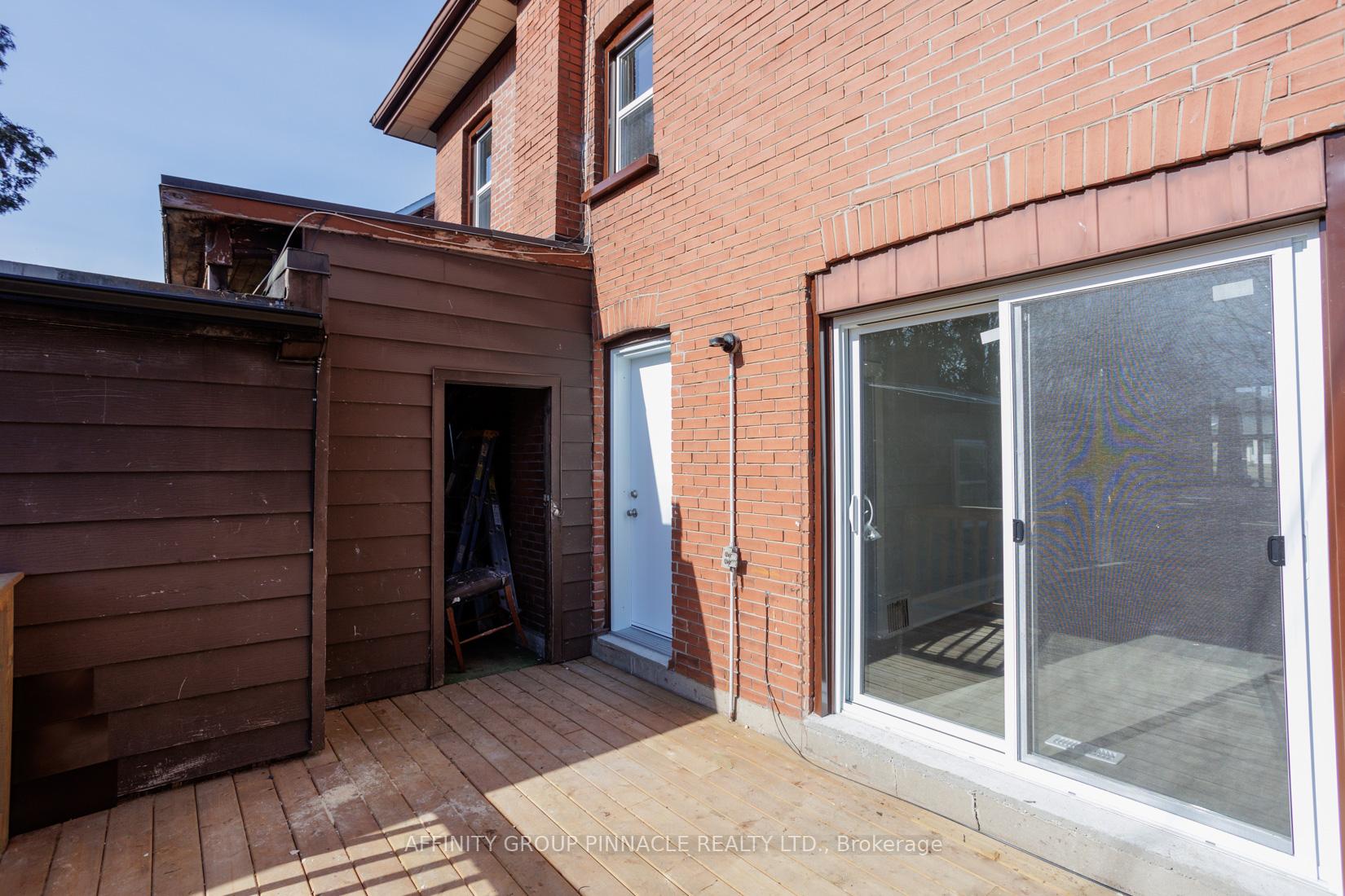 Photo 32 of 649 Charlotte Street, Peterborough, Town Ward 3 — HOMEH