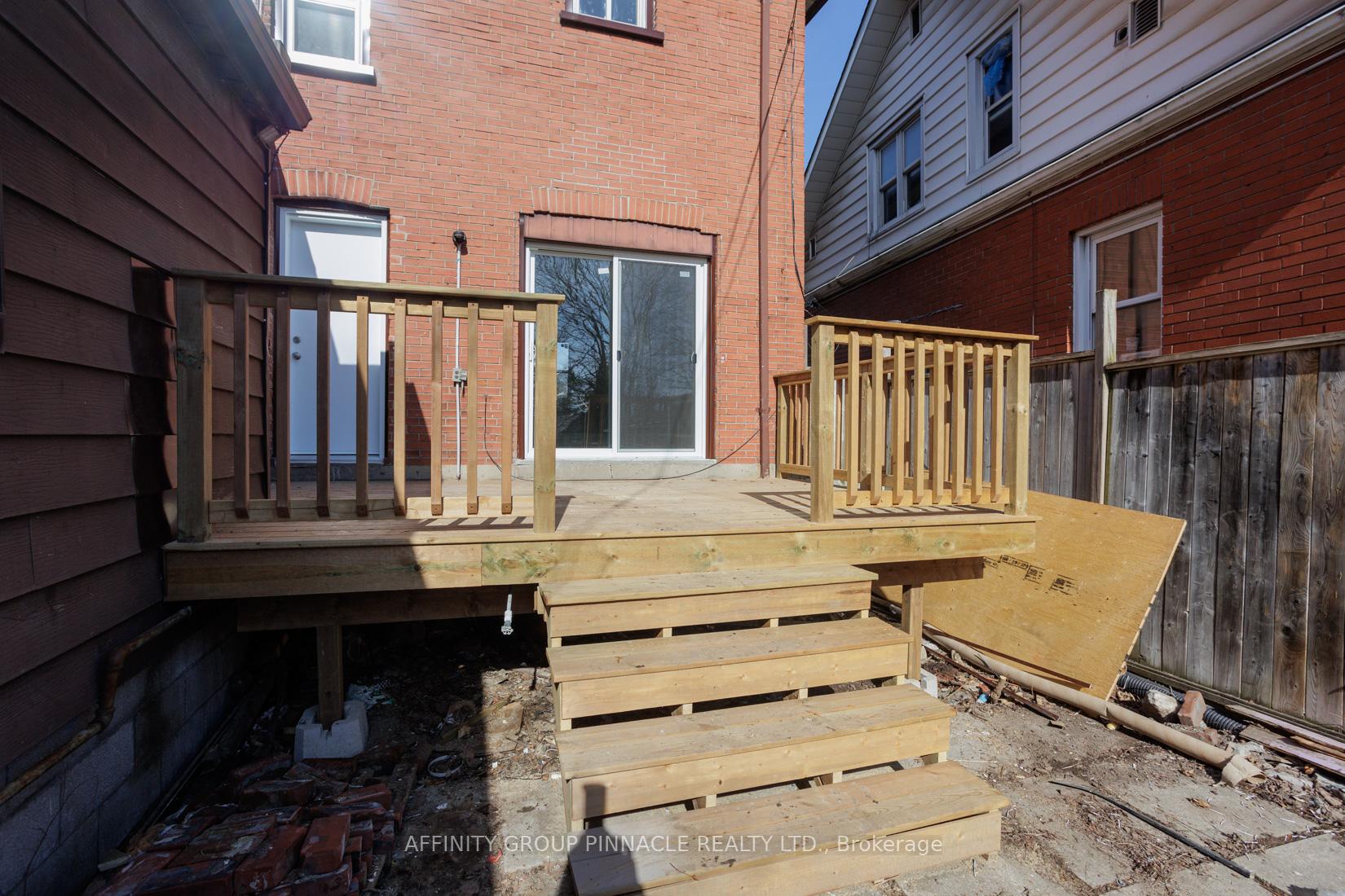 Photo 33 of 649 Charlotte Street, Peterborough, Town Ward 3 — HOMEH