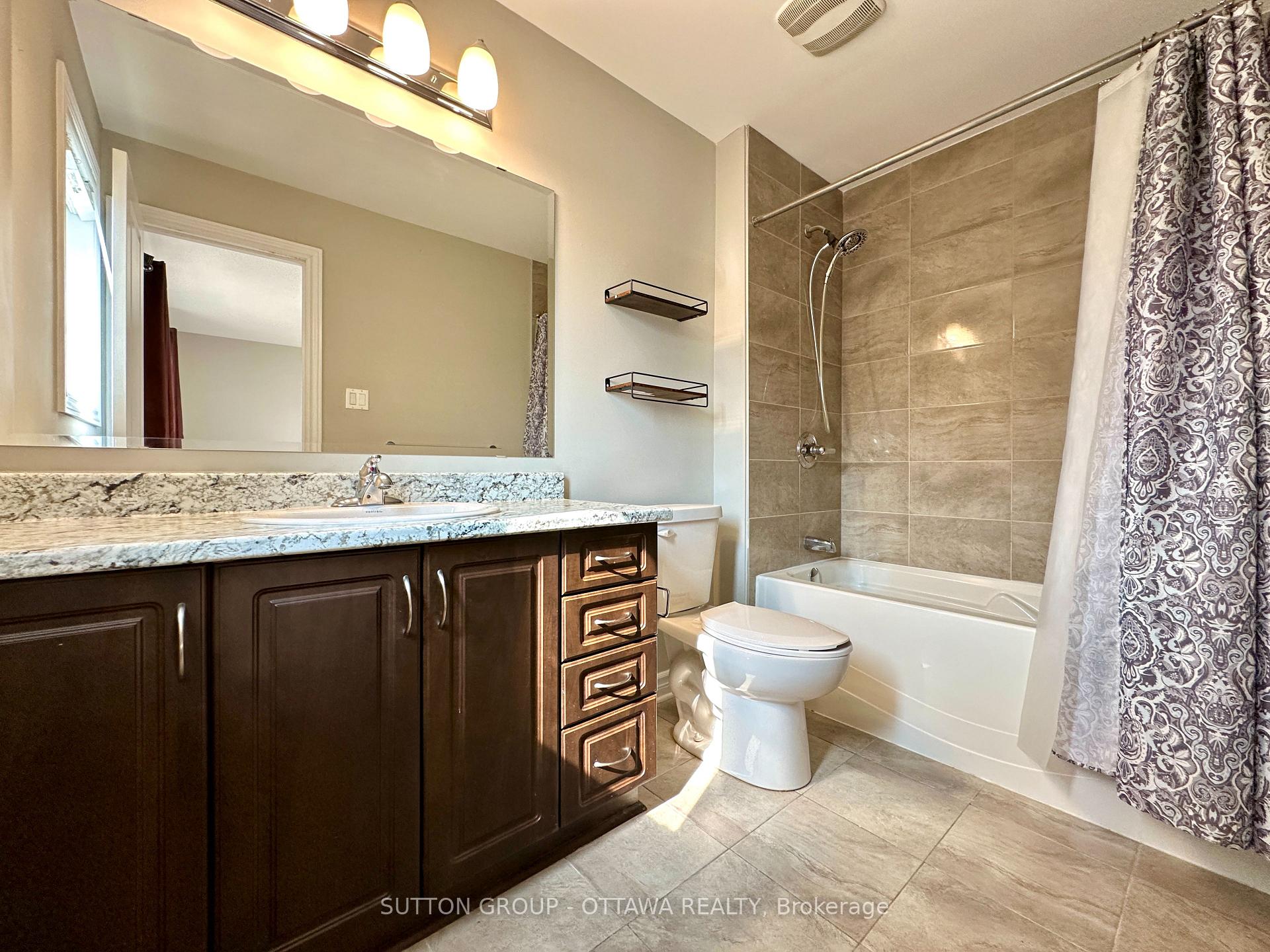 Photo 16 of 2470 Waterlilly Way, Ottawa, Barrhaven - Heritage Park — HOMEH