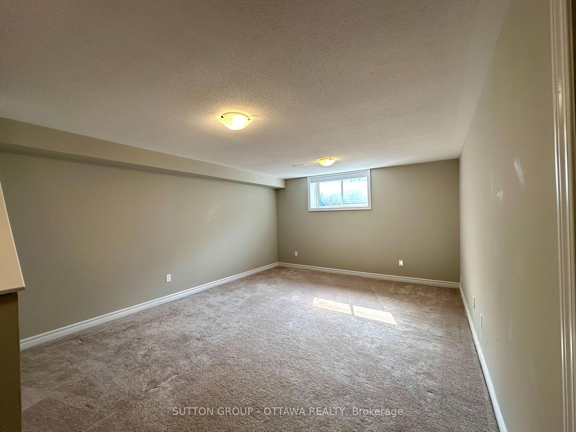 Photo 22 of 2470 Waterlilly Way, Ottawa, Barrhaven - Heritage Park — HOMEH