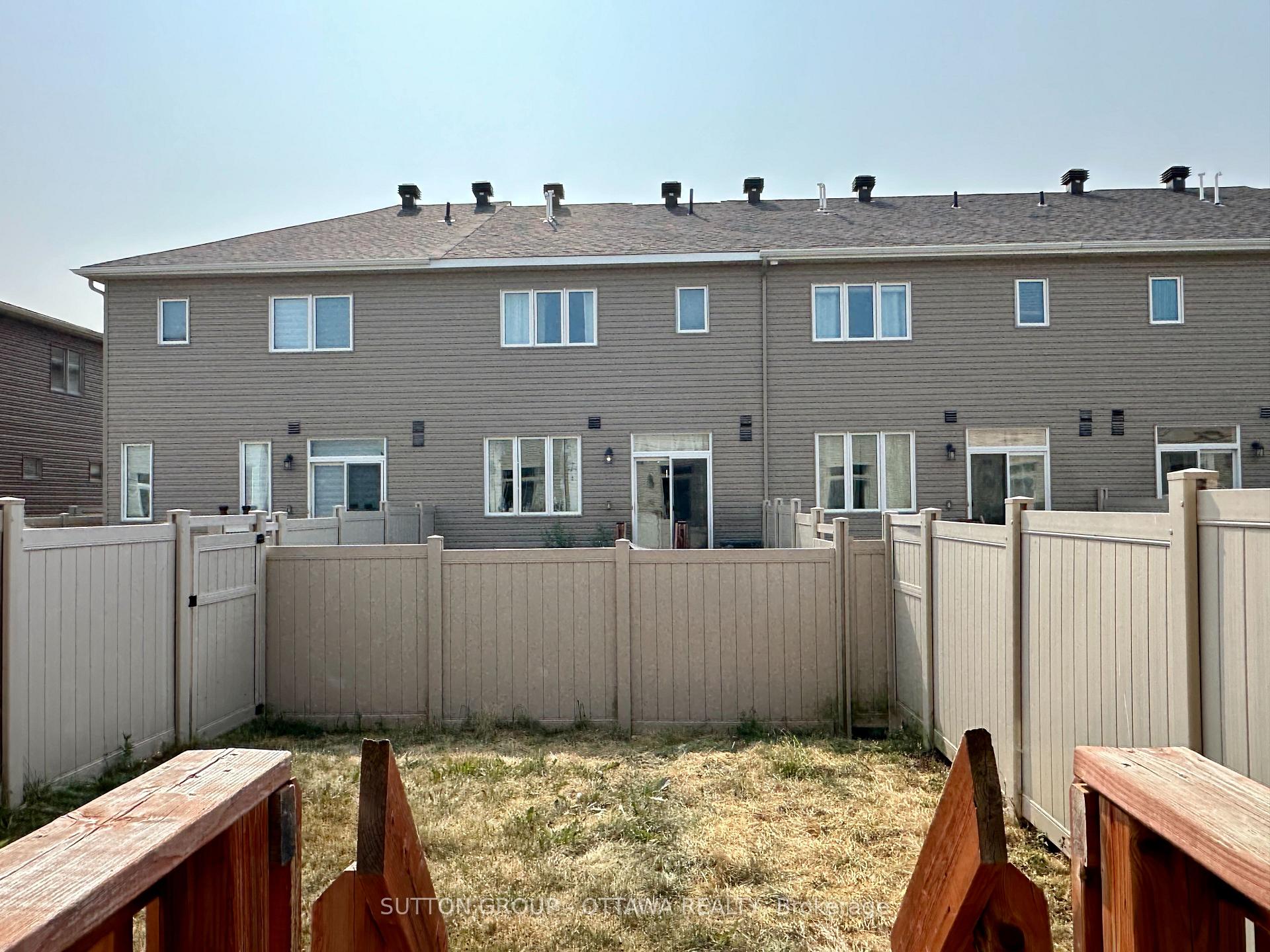 Photo 20 of 2470 Waterlilly Way, Ottawa, Barrhaven - Heritage Park — HOMEH
