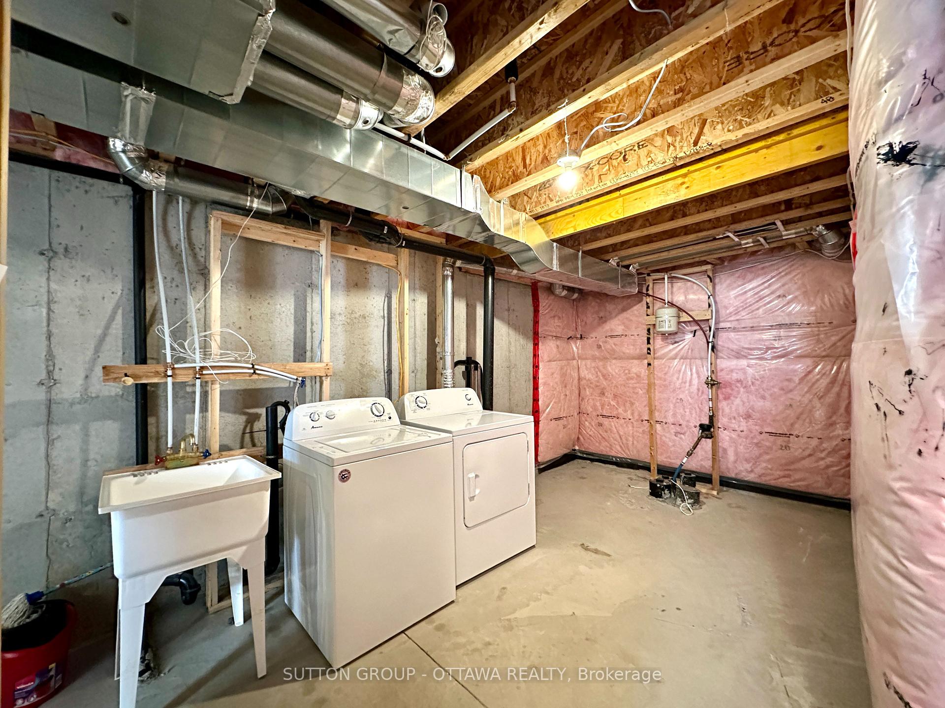 Photo 23 of 2470 Waterlilly Way, Ottawa, Barrhaven - Heritage Park — HOMEH