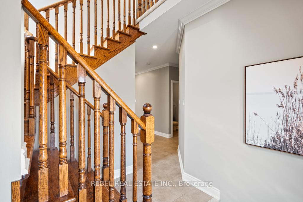 Photo 4 of 981 Ormond Drive, Oshawa, Samac — HOMEH