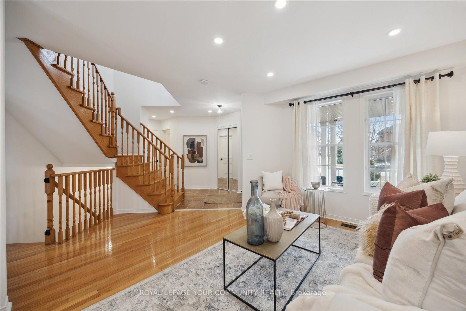 Photo 5 of 3183 Country Lane, Whitby, Williamsburg — HOMEH