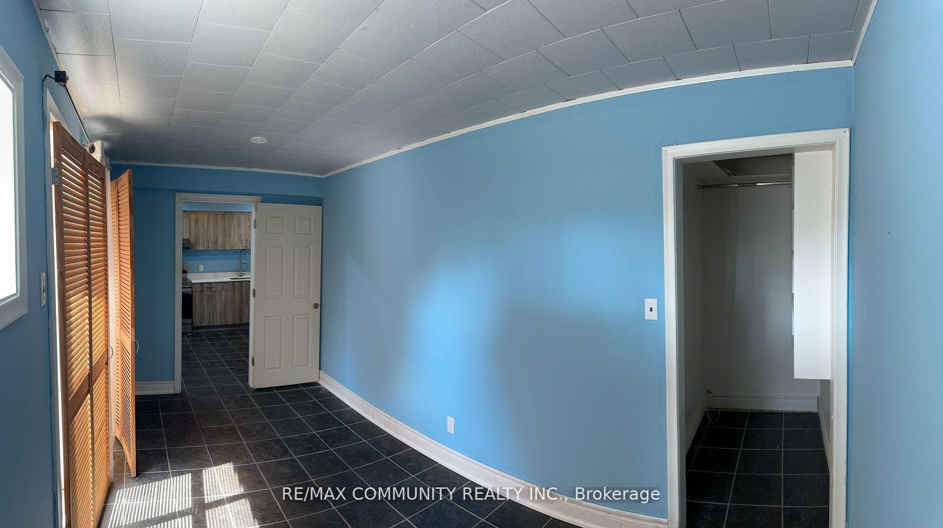 Photo 3 of Unit B, 250 Macdonald Avenue, Belleville, Belleville Ward — HOMEH