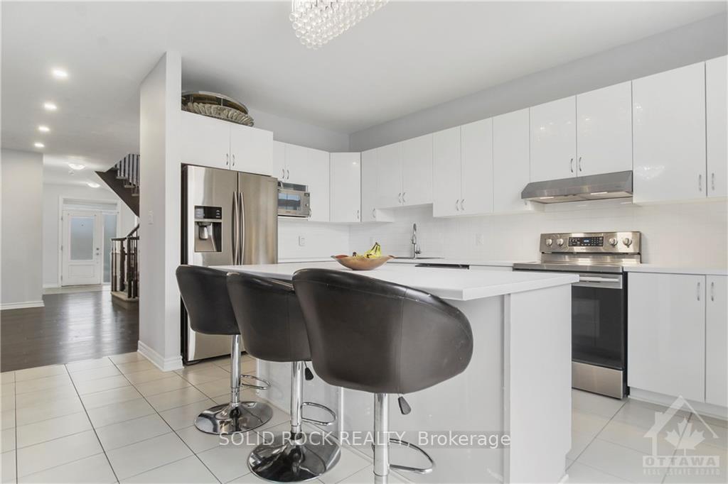 Photo 5 of 668 Decoeur Drive, Ottawa, Avalon West — HOMEH