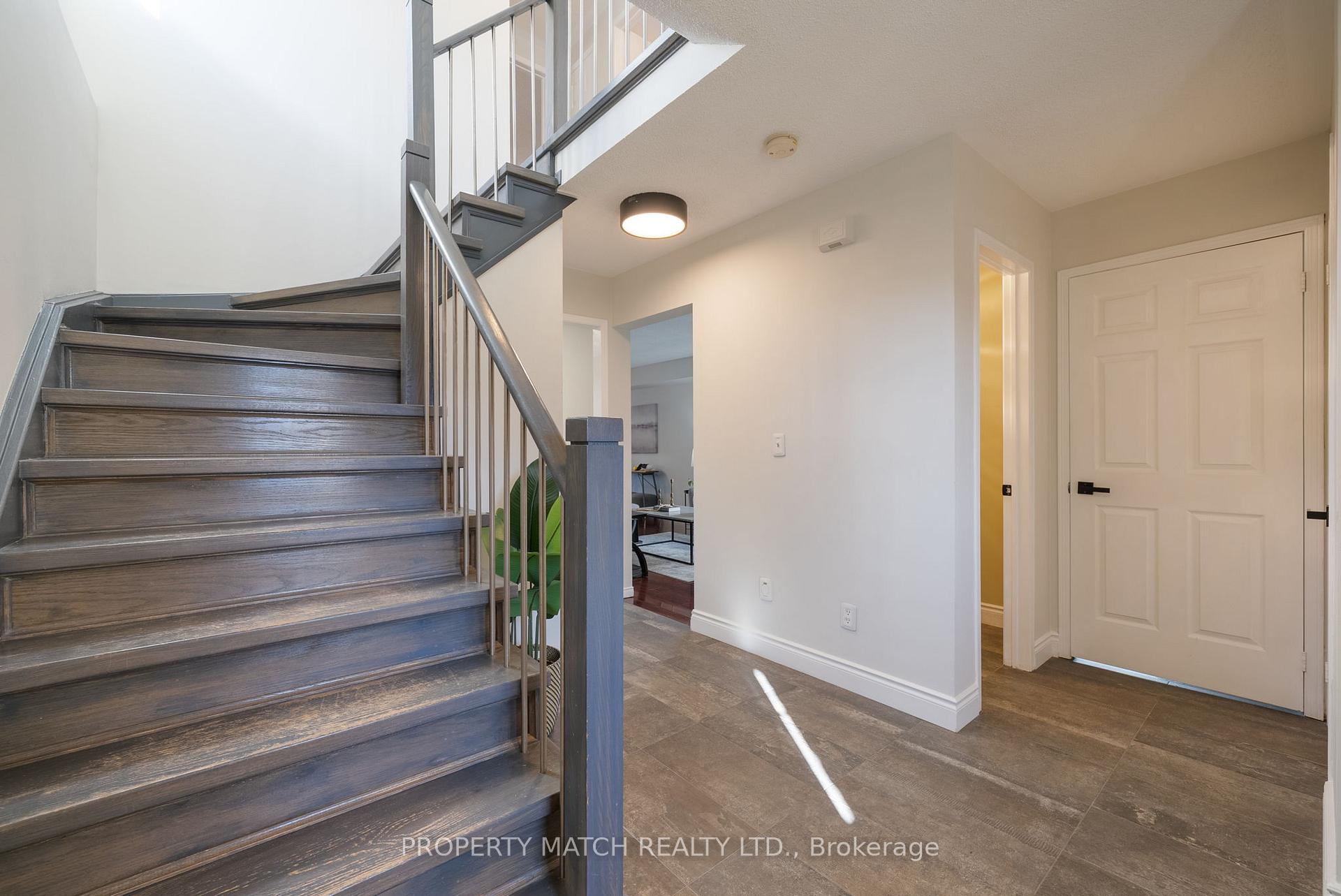 Photo 3 of 508 Hartgrove Lane, Oshawa, Eastdale — HOMEH