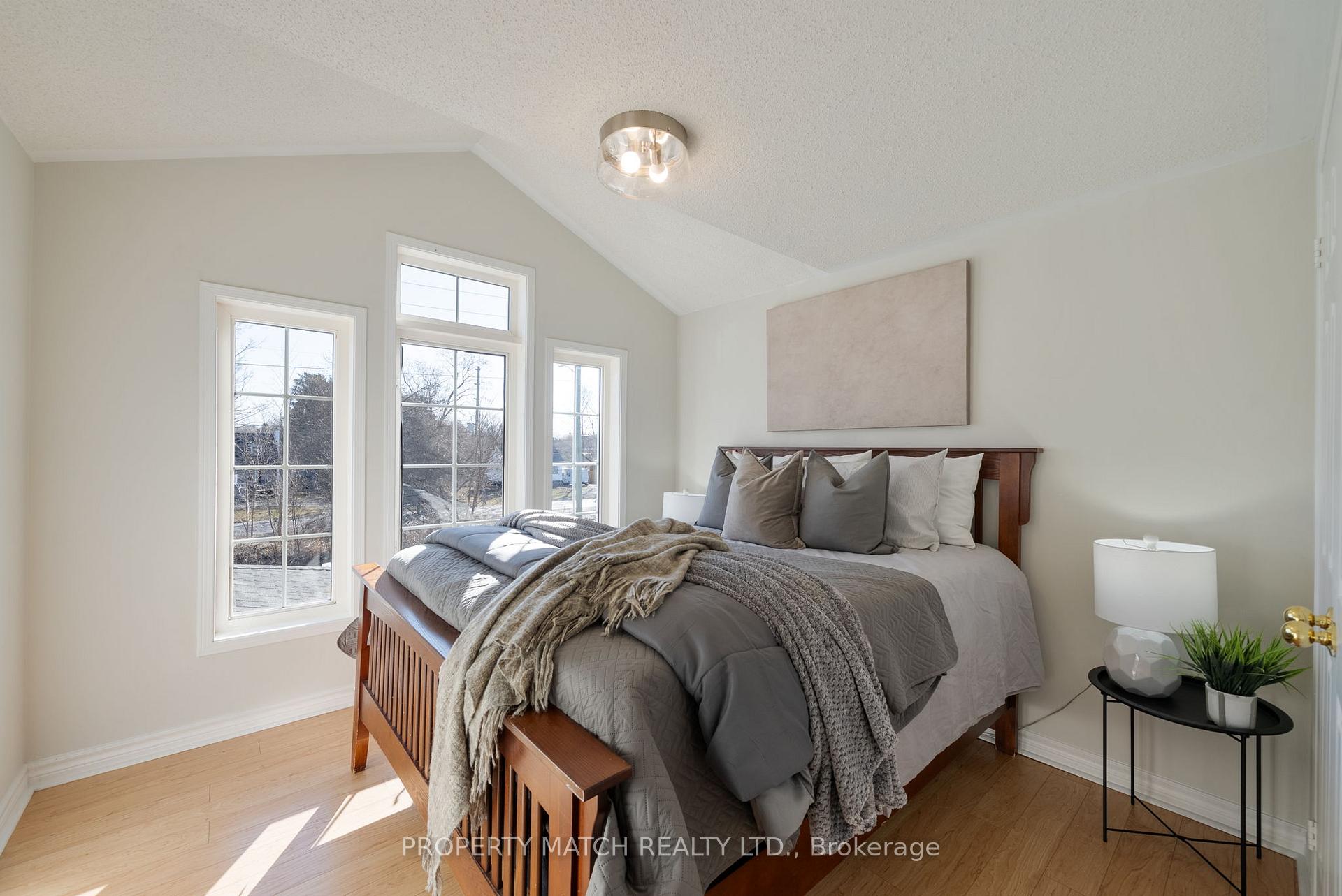 Photo 17 of 508 Hartgrove Lane, Oshawa, Eastdale — HOMEH