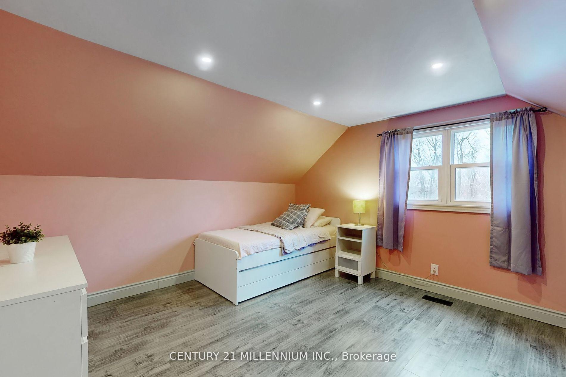 Photo 18 of 142 Annis Street, Oshawa, Lakeview — HOMEH