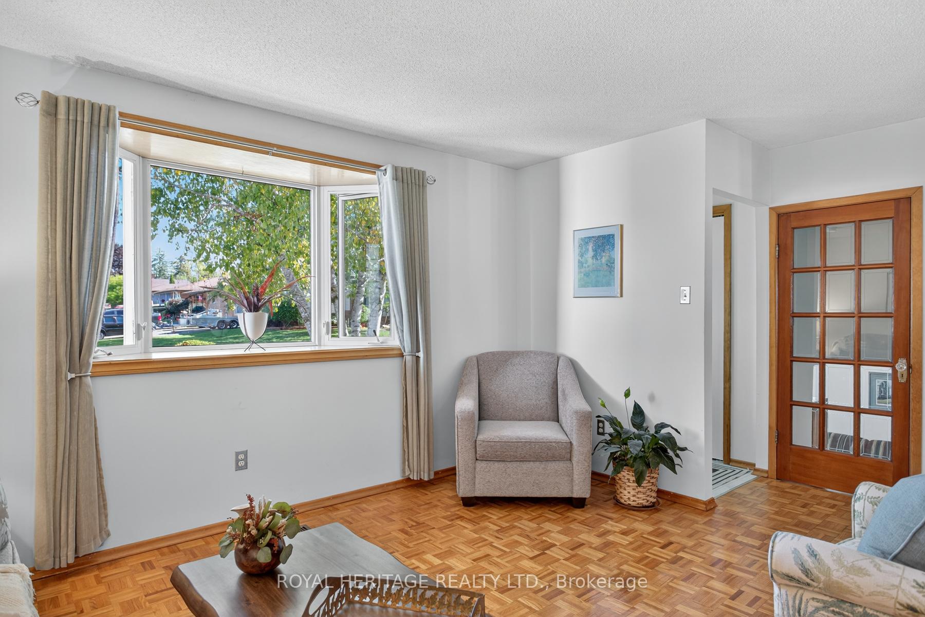 Photo 7 of 29 Rideau Crescent, Peterborough, Ashburnham Ward 4 — HOMEH