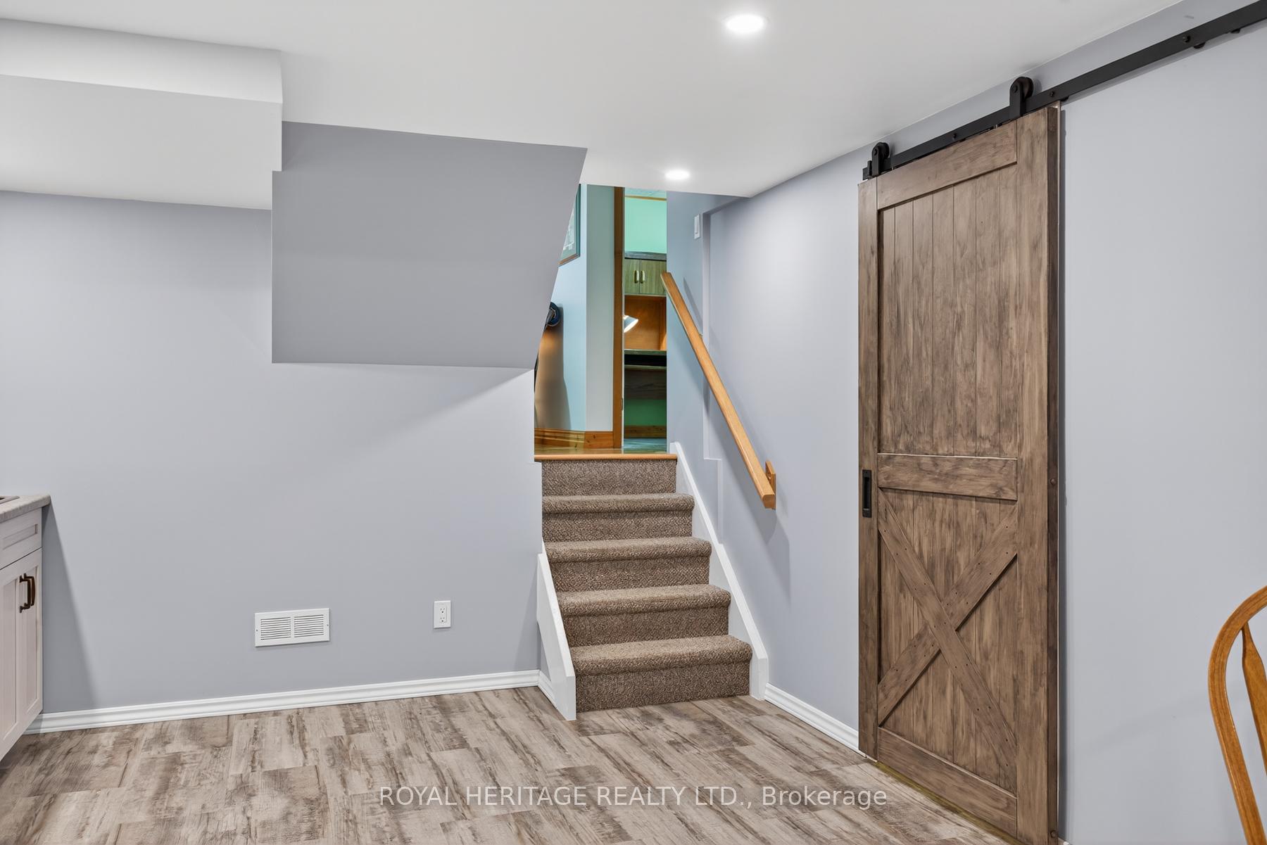 Photo 31 of 29 Rideau Crescent, Peterborough, Ashburnham Ward 4 — HOMEH