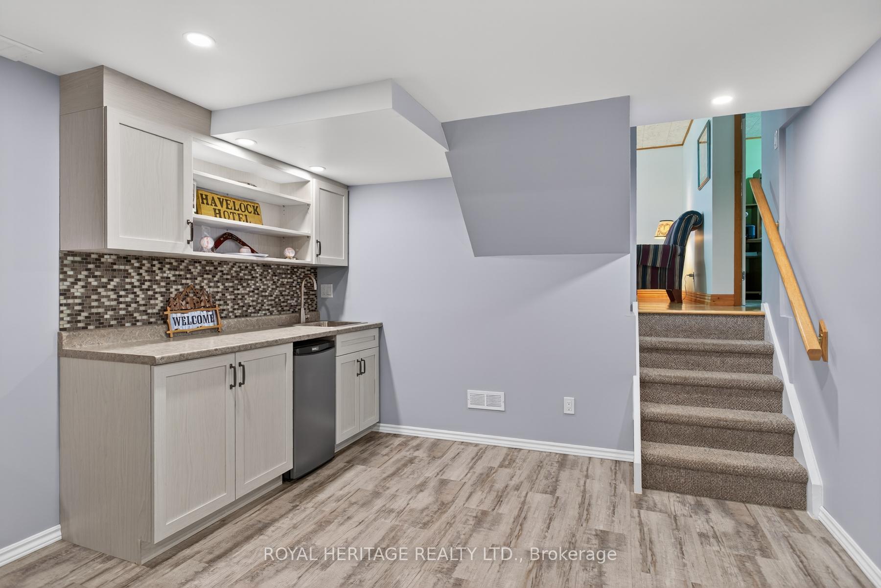 Photo 33 of 29 Rideau Crescent, Peterborough, Ashburnham Ward 4 — HOMEH