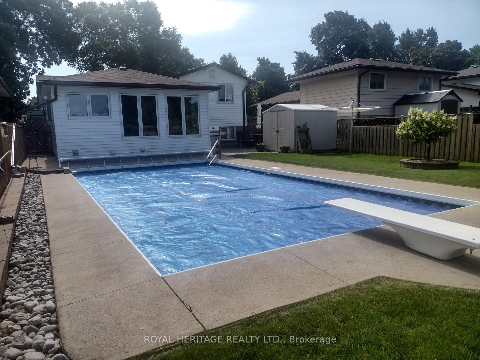 Photo 42 of 29 Rideau Crescent, Peterborough, Ashburnham Ward 4 — HOMEH