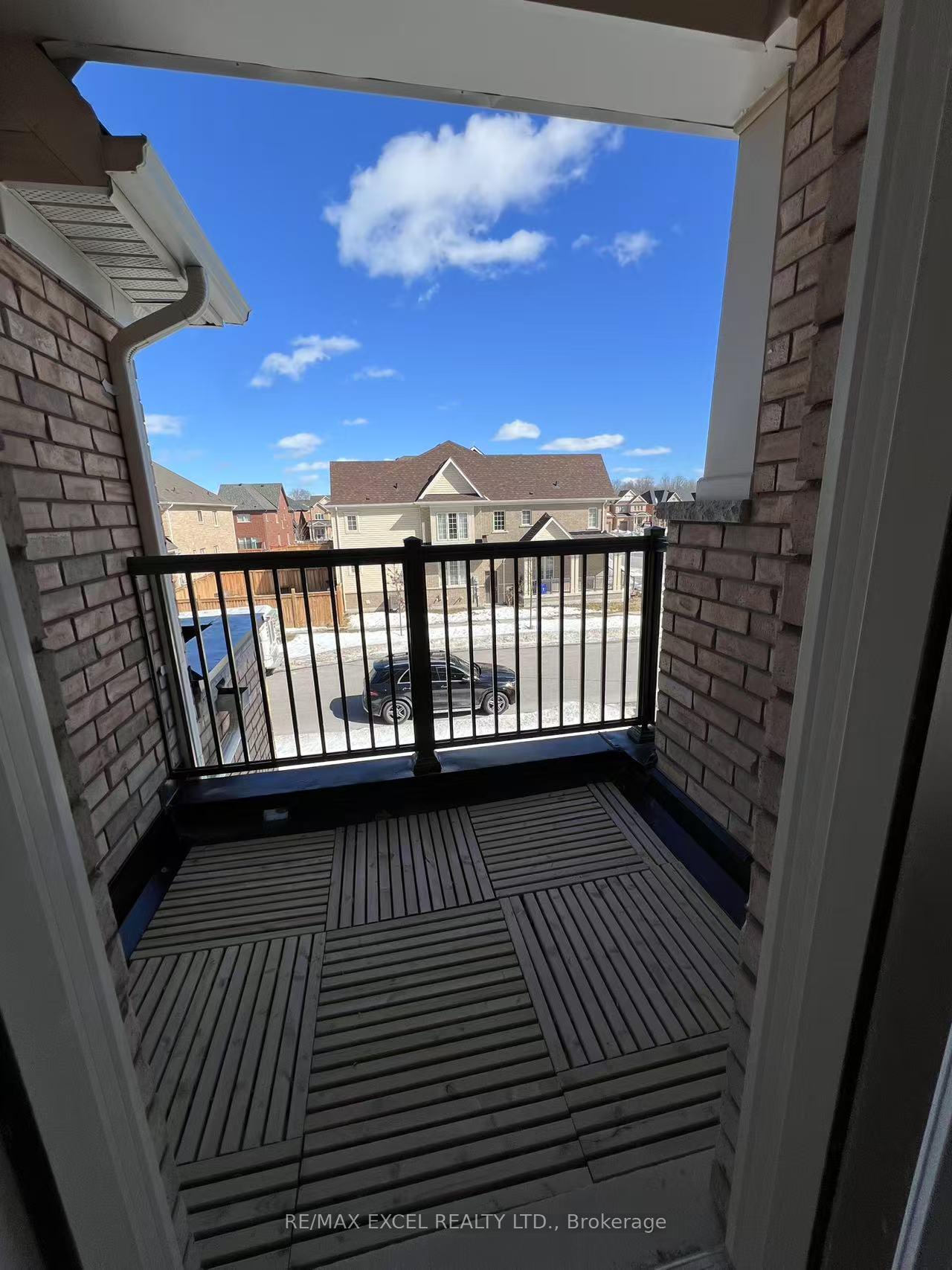 Photo 2 of 2514 Stallion Drive, Oshawa, Windfields — HOMEH