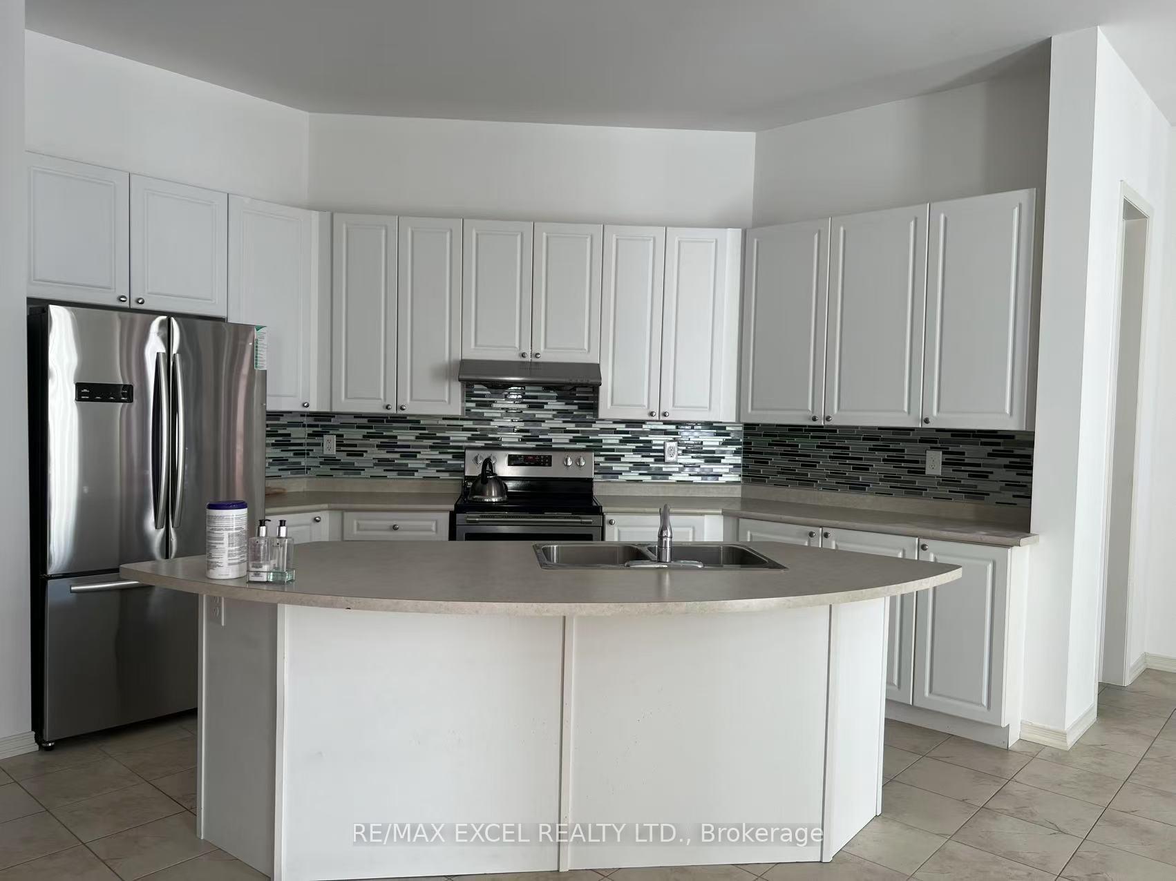 Photo 5 of 2514 Stallion Drive, Oshawa, Windfields — HOMEH