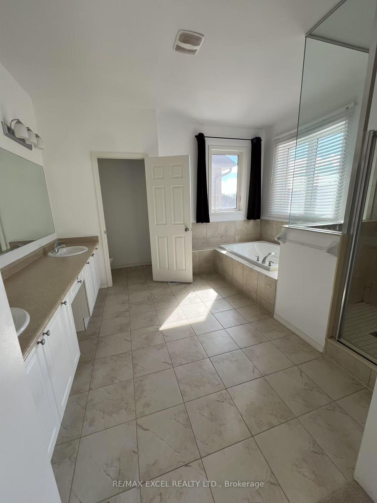 Photo 20 of 2514 Stallion Drive, Oshawa, Windfields — HOMEH