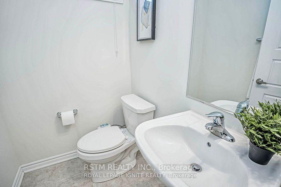Photo 11 of 100 Barkerville Drive, Whitby, Rural Whitby — HOMEH
